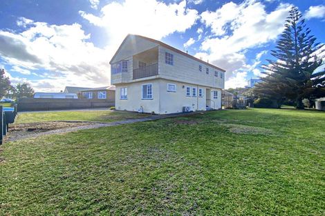 Photo of property in 156 Karaka Street, Castlecliff, Whanganui, 4501
