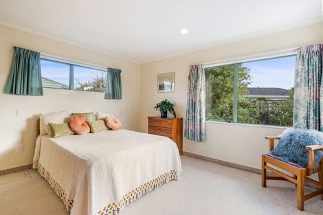 Photo of property in 8a Chilton Drive, Paraparaumu, 5032