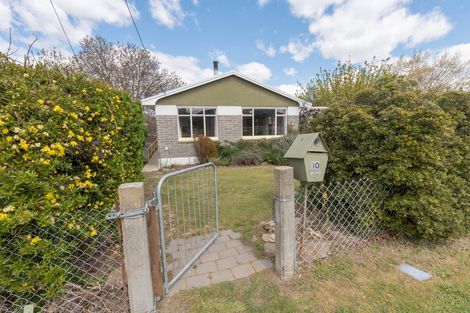 Photo of property in 10 Royal Terrace, Alexandra, 9320