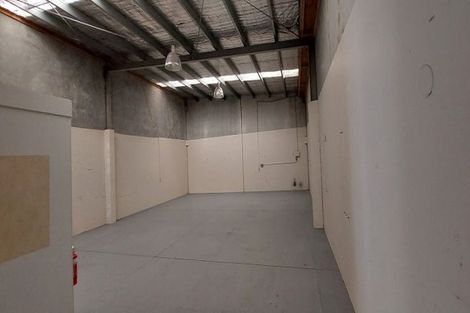 Photo of property in 27 Saxon Street, Waterview, Auckland, 1026