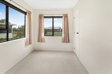 Photo of property in 8b Kingfisher Way, Te Kowhai, Hamilton, 3288