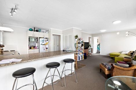 Photo of property in 1612a Great North Road, Waterview, Auckland, 1026