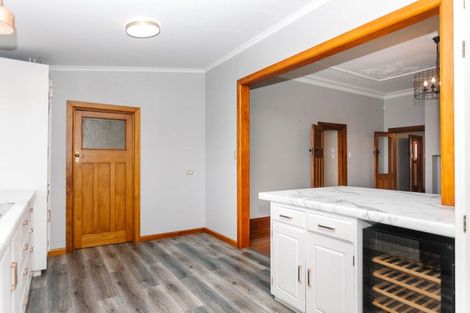 Photo of property in 9 Edward Street, Dannevirke, 4930