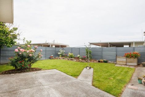 Photo of property in 22 Palliser Place, Milson, Palmerston North, 4414