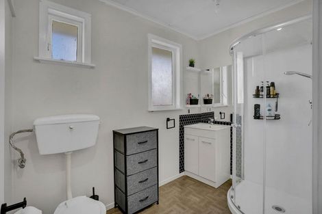 Photo of property in 60 Kapuni Street, Manaia, 4612
