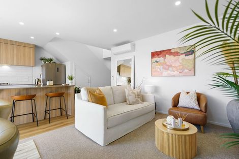 Photo of property in 2/102 Swayne Road, Cambridge, 3434