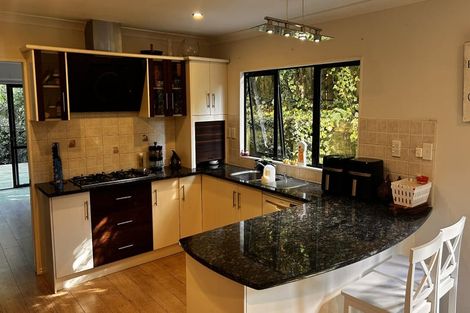 Photo of property in 28 Langana Avenue, Browns Bay, Auckland, 0630