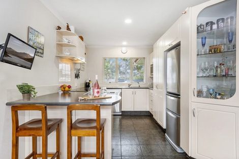 Photo of property in 28 Calypso Drive, Papamoa Beach, Papamoa, 3118