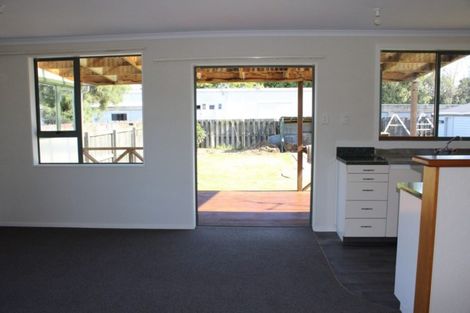 Photo of property in 6 Mararoa Drive, Manapouri, 9679