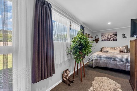 Photo of property in 15 Fenruss Street, Fairy Springs, Rotorua, 3015