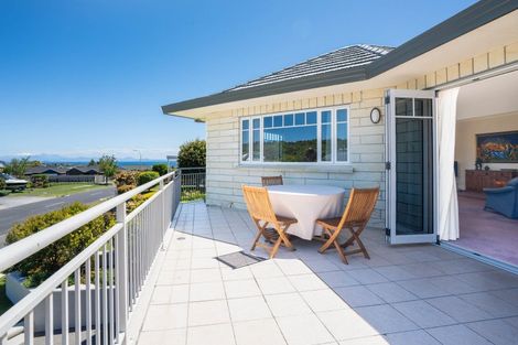 Photo of property in 90 Harvey Street, Waipahihi, Taupo, 3330