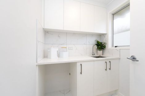 Photo of property in 16 Andelko Place, Henderson, Auckland, 0612