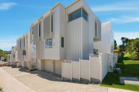 Photo of property in 1/186 Forrest Hill Road, Forrest Hill, Auckland, 0620