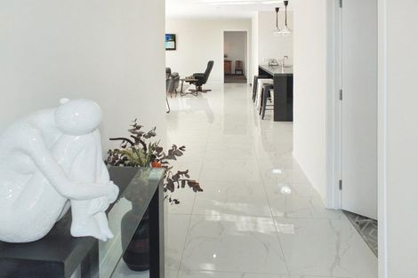 Photo of property in 17 Oxnam Place, Foxton Beach, Foxton, 4815