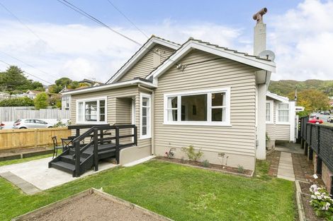 Photo of property in 337 Karori Road, Karori, Wellington, 6012