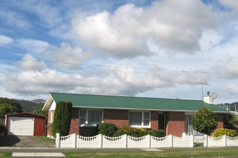 Photo of property in 2a Gower Street, Silverstream, Upper Hutt, 5019