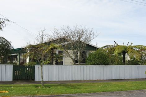 Photo of property in 1 Cutfield Street, Inglewood, 4330