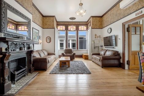 Photo of property in 19 Wharfe Street, South Hill, Oamaru, 9400