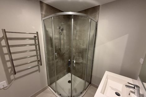 Photo of property in 82 Mckenzie Road, Mangere Bridge, Auckland, 2022