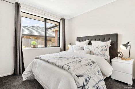 Photo of property in 12 Huamanu Street, Pukekohe, 2120