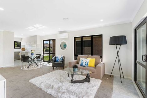 Photo of property in 8c Mahon Place, Papatoetoe, Auckland, 2025