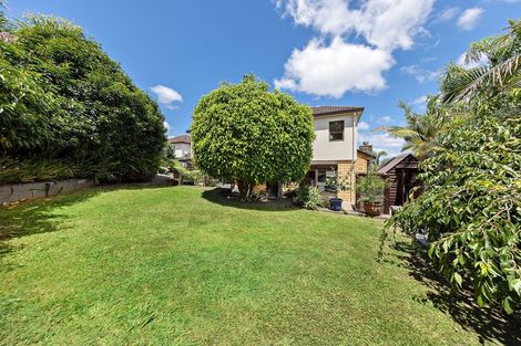 Photo of property in 4 Bejoy Rise, East Tamaki Heights, Auckland, 2016