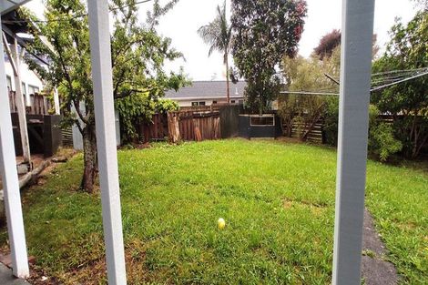 Photo of property in 15 Hydra Place, Glen Eden, Auckland, 0602