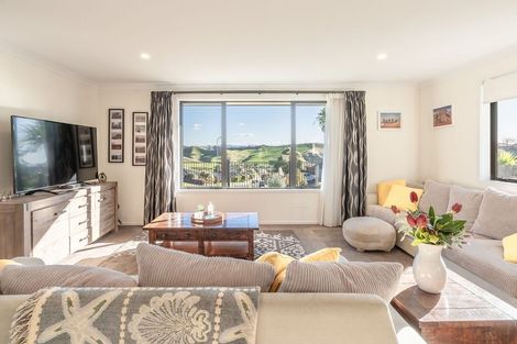 Photo of property in 274 Ballintoy Park Drive, Welcome Bay, Tauranga, 3175