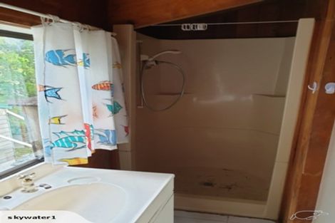 Photo of property in 175 Caton Road, Waitakere, Henderson, 0782