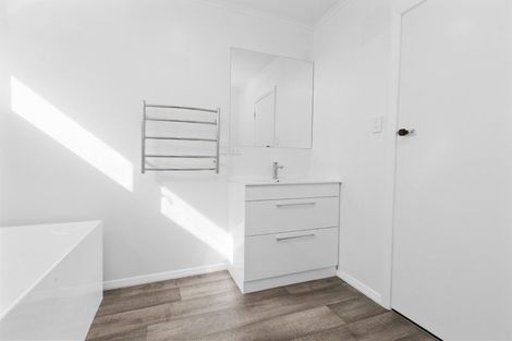 Photo of property in 39 Yeats Crescent, Fairfield, Hamilton, 3214