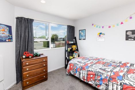 Photo of property in 1/725 Main North Road, Belfast, Christchurch, 8051