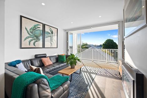 Photo of property in 9/83 Hinemoa Street, Birkenhead, Auckland, 0626
