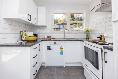 Photo of property in 1/29 Hillside Drive, Maoribank, Upper Hutt, 5018