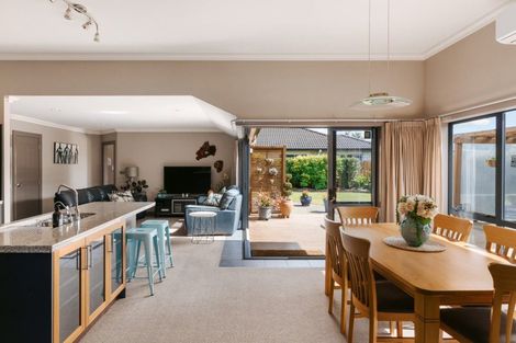 Photo of property in 582 Gloucester Road, Papamoa Beach, Papamoa, 3118