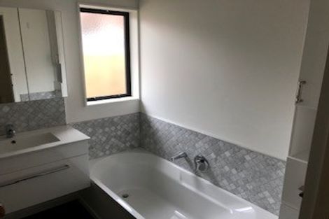 Photo of property in 8b Marama Crescent, Palmerston North, 4414