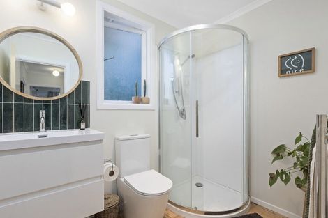 Photo of property in 121 Happy Valley Road, Owhiro Bay, Wellington, 6023