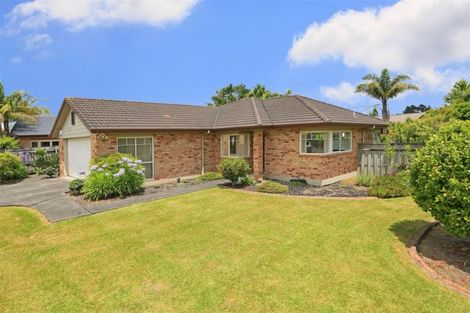 Photo of property in 10 Hillwell Drive, Henderson, Auckland, 0612