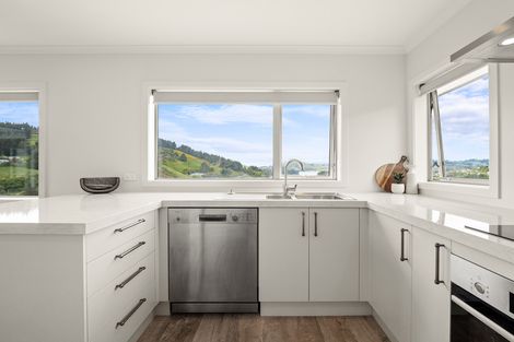 Photo of property in 17 Glendermid Close, Sawyers Bay, Port Chalmers, 9023