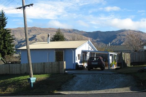 Photo of property in 6 Little Street, Wanaka, 9305