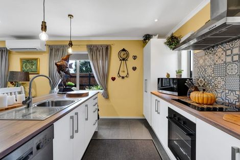 Photo of property in 17 Hira Street, Ohawe, Hawera, 4671