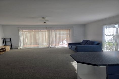 Photo of property in 64 Lavery Place, Sunnynook, Auckland, 0632