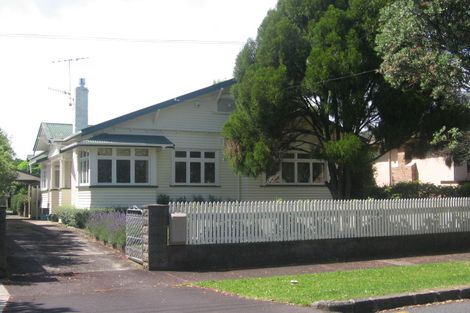 Photo of property in 14a Atarangi Road, Greenlane, Auckland, 1051