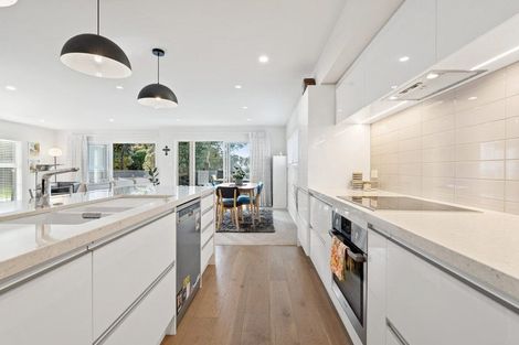 Photo of property in 1/21 Marie Avenue, Red Beach, 0932