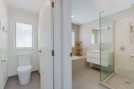 Photo of property in 44 Bayside Drive, Browns Bay, Auckland, 0630