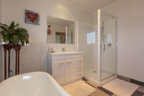 Photo of property in 27 Telford Way, Raumati Beach, Paraparaumu, 5032