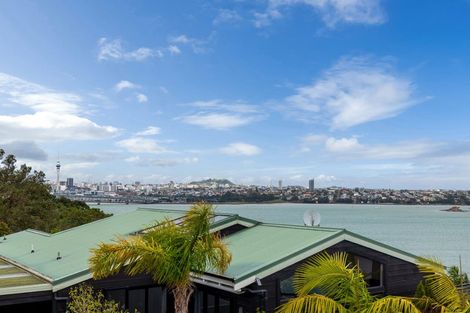Photo of property in 1/26 Tizard Road, Birkenhead, Auckland, 0626