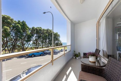 Photo of property in 1c Queen Street, New Plymouth, 4310