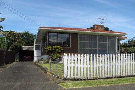 Photo of property in 27 Kapuka Road, Mangere Bridge, Auckland, 2022