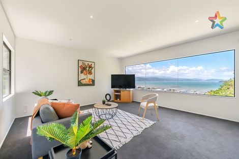 Photo of property in 18 Korokoro Road, Korokoro, Lower Hutt, 5012