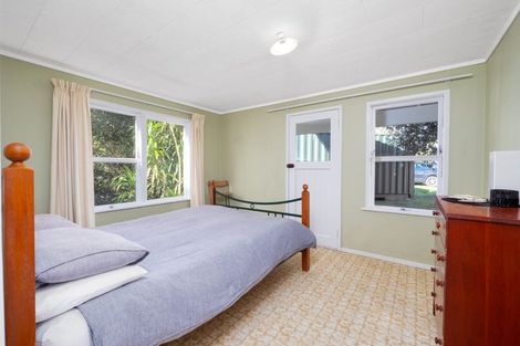 Photo of property in 24 Hope Avenue, Russell, 0202